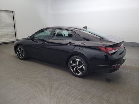 Used 2023 Hyundai Elantra SEL w/ Convenience Package image 3