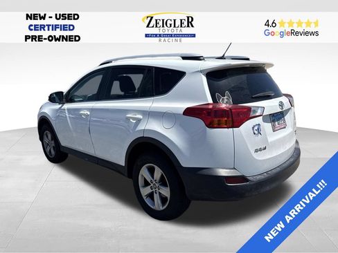 Used 2015 Toyota RAV4 XLE AWD/4WD image 2