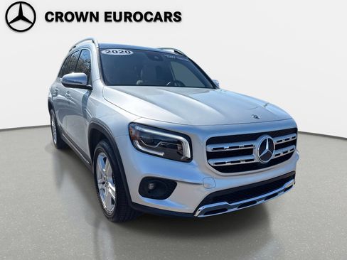 Used 2020 Mercedes-Benz GLB 250 w/ Premium Package image 8