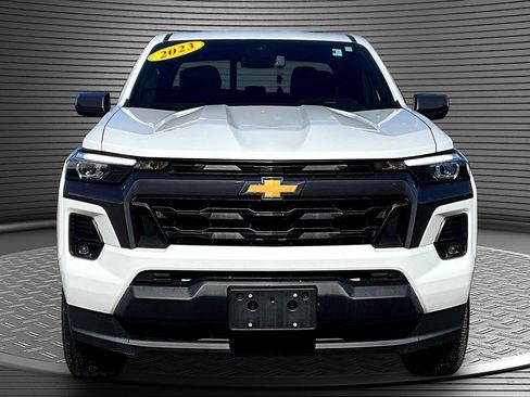 Used 2023 Chevrolet Colorado LT w/ LT Convenience Package III image 2