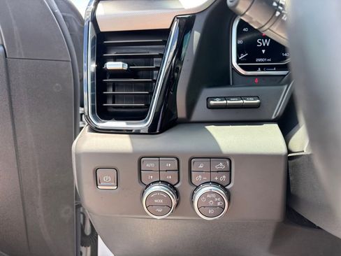 Certified 2024 GMC Sierra 1500 Denali w/ Denali Reserve Package AWD/4WD image 19