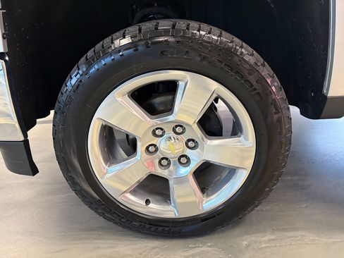 Used 2014 Chevrolet Silverado 1500 LT w/ LT Convenience Package AWD/4WD image 19