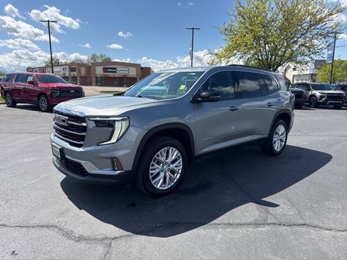 Certified 2024 GMC Acadia Elevation AWD/4WD image 3