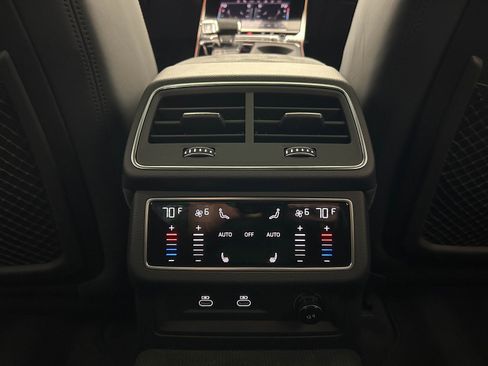 Used 2024 Audi RS 7 Performance w/ Matte Carbon Package image 19