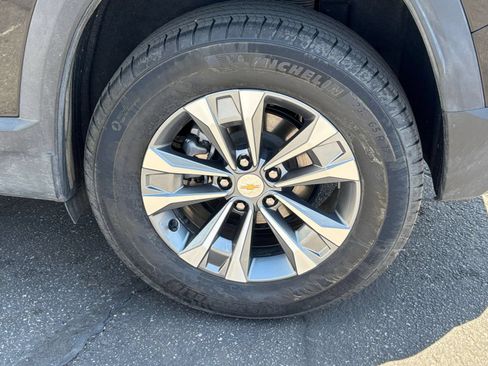 Used 2025 Chevrolet Equinox LT AWD/4WD image 31