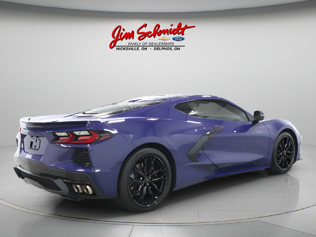 Used 2025 Chevrolet Corvette Stingray Coupe w/ 1LT RWD image 6
