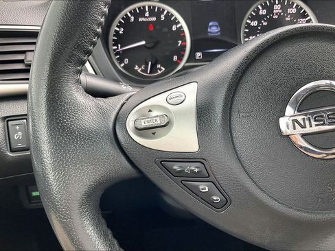 Used 2016 Nissan Sentra SV w/ Style Package image 18