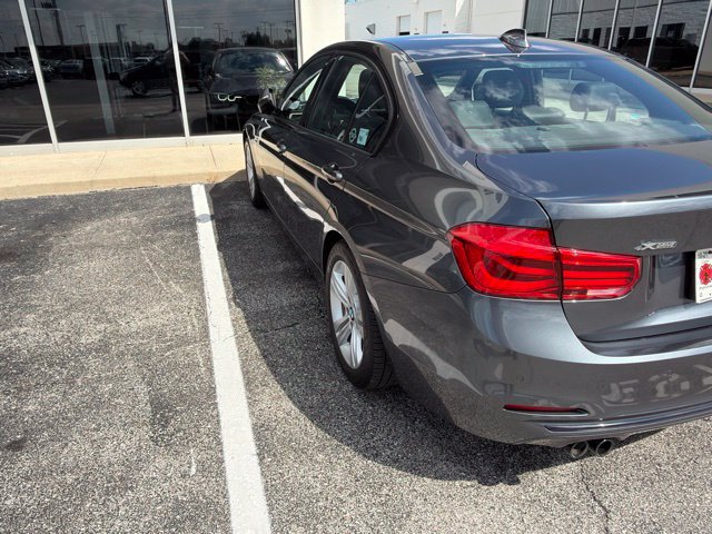 Used 2016 BMW 328i xDrive Sedan AWD/4WD image 4
