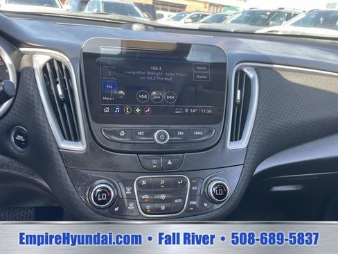 Used 2024 Chevrolet Malibu LT FWD image 23