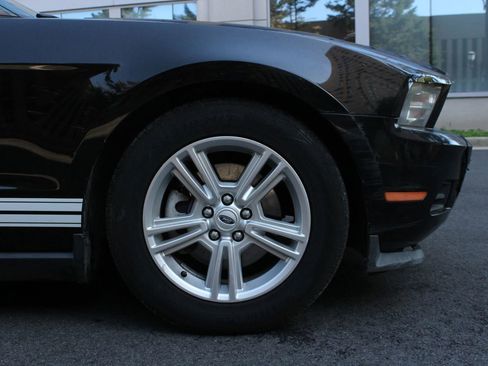 Used 2012 Ford Mustang Convertible w/ Security Pkg RWD image 5