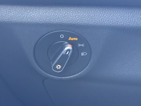 Used 2025 Volkswagen Jetta S image 13