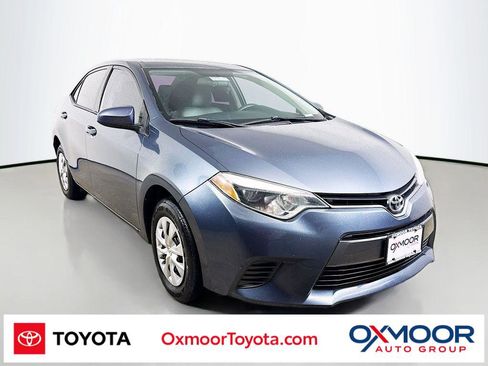 Used 2015 Toyota Corolla LE FWD image 1