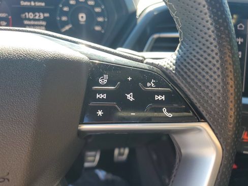 Used 2024 Audi Q4 e-tron Premium Plus w/ Premium Plus AWD/4WD image 30