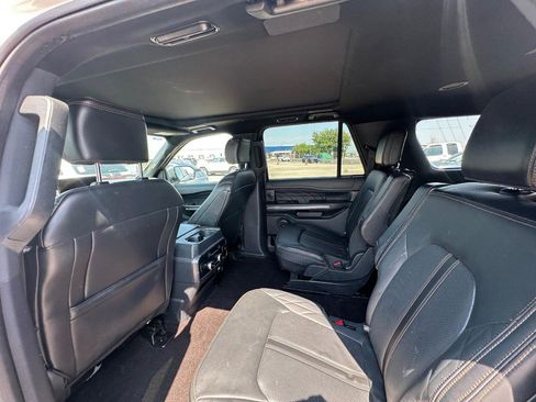 Used 2023 Ford Expedition Max Platinum AWD/4WD image 11