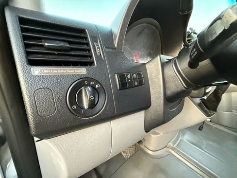 Used 2008 Dodge Sprinter 2500 image 11