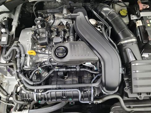 Used 2023 Volkswagen Jetta SE image 30