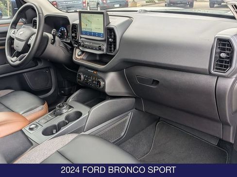 Used 2024 Ford Bronco Sport Outer Banks w/ Tech Package AWD/4WD image 28