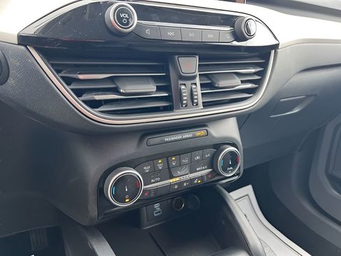 Used 2022 Ford Escape SE w/ Convenience Package image 26