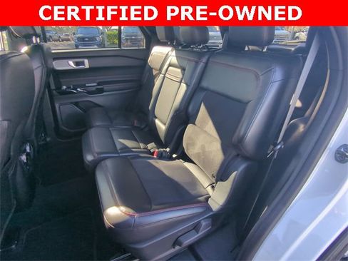 Certified 2022 Ford Explorer ST-Line w/ Class IV Trailer Tow Package image 15