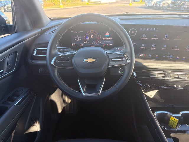 Used 2026 Chevrolet Traverse LT AWD/4WD image 16