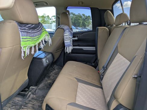 Used 2016 Toyota Tundra SR5 w/ SR5 Upgrade Package image 10