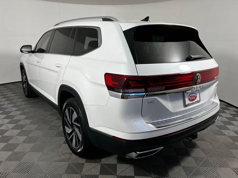 Used 2024 Volkswagen Atlas SEL AWD/4WD image 7