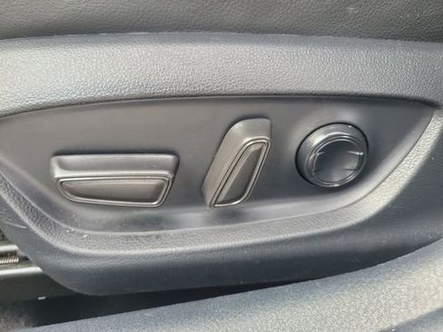 Used 2024 Toyota Camry SE FWD image 15