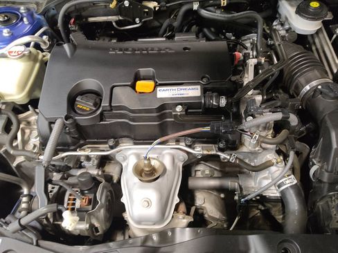 Used 2019 Honda Civic Sport image 30