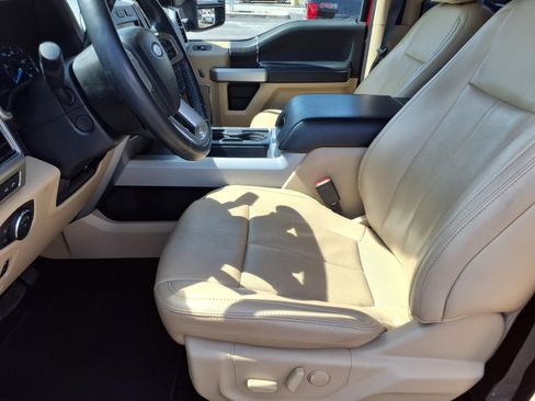 Used 2021 Ford F250 Lariat w/ Lariat Ultimate Package AWD/4WD image 14