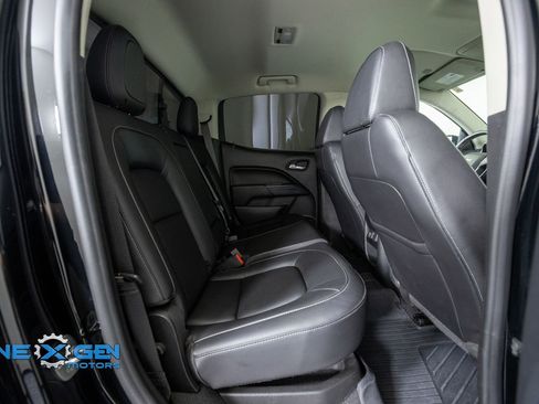Used 2022 Chevrolet Colorado ZR2 w/ ZR2 Midnight Special Edition AWD/4WD image 37
