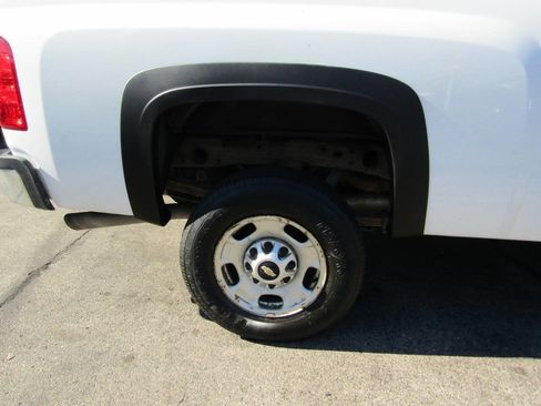 Used 2011 Chevrolet Silverado 2500 W/T image 8