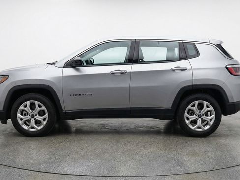 Used 2025 Jeep Compass Latitude image 5