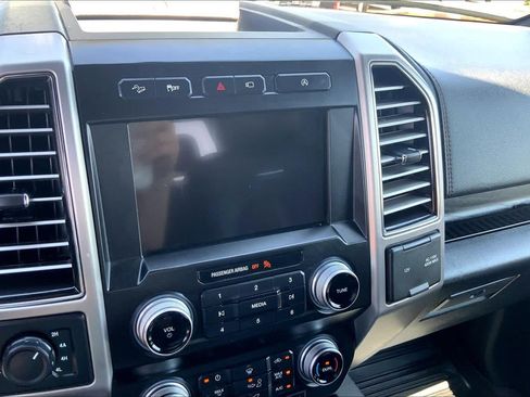 Used 2020 Ford F150 Platinum w/ Equipment Group 701A Luxury AWD/4WD image 34