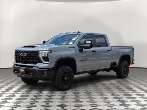 Used 2024 Chevrolet Silverado 2500 ZR2 w/ Technology Package AWD/4WD image 1
