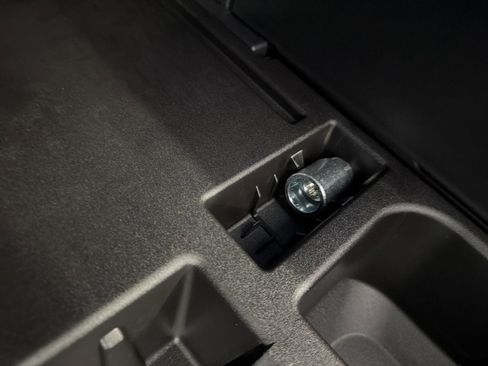 Used 2025 Lexus UX 300h FWD w/ Accessory Package (Z1) image 6