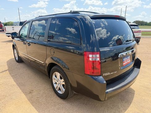 Used 2008 Dodge Grand Caravan SXT FWD image 6
