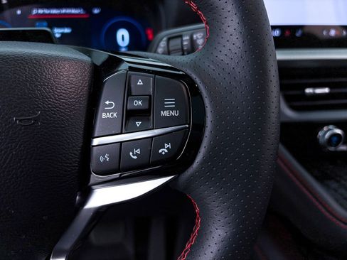 Used 2025 Ford Explorer ST-Line w/ Premium Package image 35