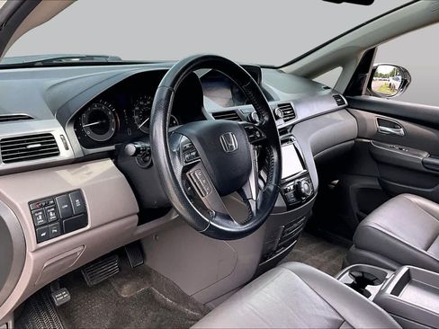 Used 2014 Honda Odyssey Touring image 15