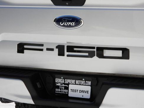 Used 2018 Ford F150 FX4 w/ Equipment Group 101A Mid AWD/4WD image 9