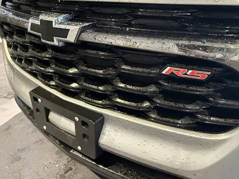 Used 2024 Chevrolet Trax RS w/ Sunroof Package image 11