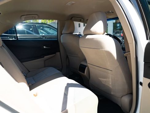 Used 2012 Toyota Camry LE FWD image 20
