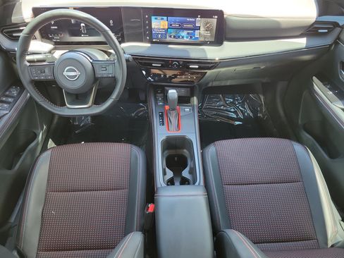 Certified 2025 Nissan Kicks SR w/ SR Premium Package FWD image 21