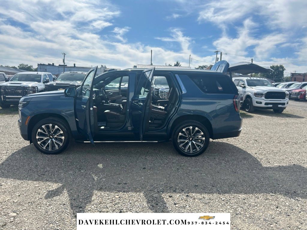 Used 2026 Chevrolet Tahoe High Country w/ Sun And Tow Package AWD/4WD image 11