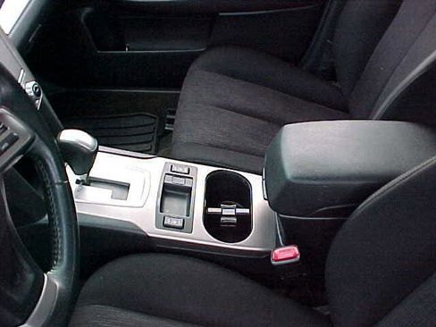 Used 2014 Subaru Legacy 2.5i Premium image 19