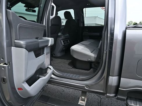 Used 2024 Ford F350 XLT w/ Black Appearance Package AWD/4WD image 19