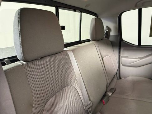 Used 2019 Nissan Frontier SV AWD/4WD image 46