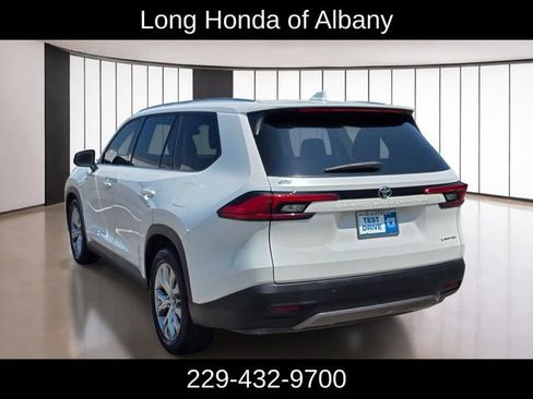 Used 2024 Toyota Grand Highlander FWD image 9
