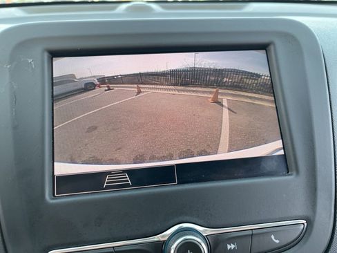 Used 2024 Chevrolet Equinox LS w/ LS Convenience Package image 21