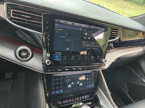 Used 2024 Jeep Grand Wagoneer Series III w/ Rear Seat Video Group 1 image 31