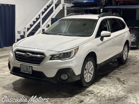Used 2018 Subaru Outback 2.5i Premium w/ Popular Package #1 image 3